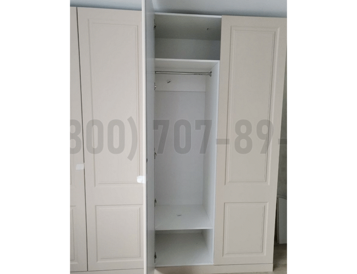 Классический шкаф в Видном