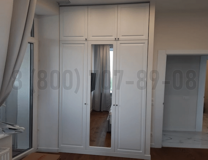 Классический шкаф в Видном